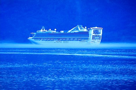 En Alaska, al caer el sol, nace la famosa "hora azul" en la que todo se empapa de este mágico color... ALASKA BLUE PRINCESS CRUCEROS OFERTAS SEATTLE ALASKA CRUISES